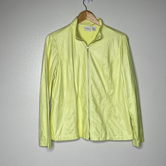 Chico's Jackets & Blazers - Chicos Full Zip Light Jacket‎ sz 1 (medium) light green